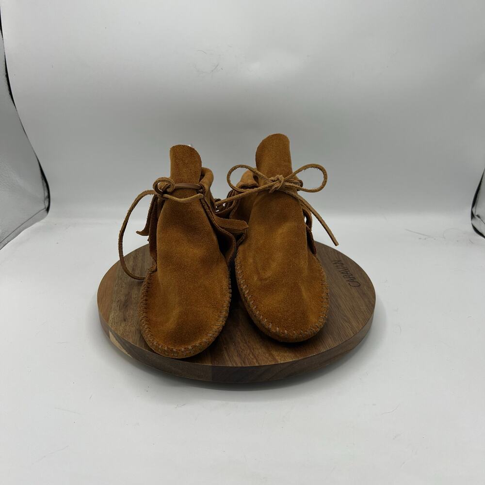 Minnetonka Women's Suede Ankle Moccasin Brown Lace Up 5.5